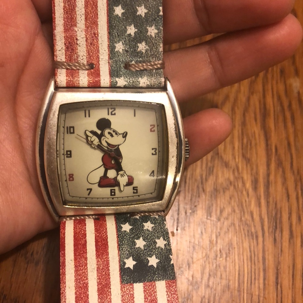 Mickey Mouse Watch! USA